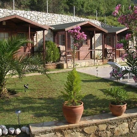 Onur Motel Faralya Fethiye Екстериор снимка