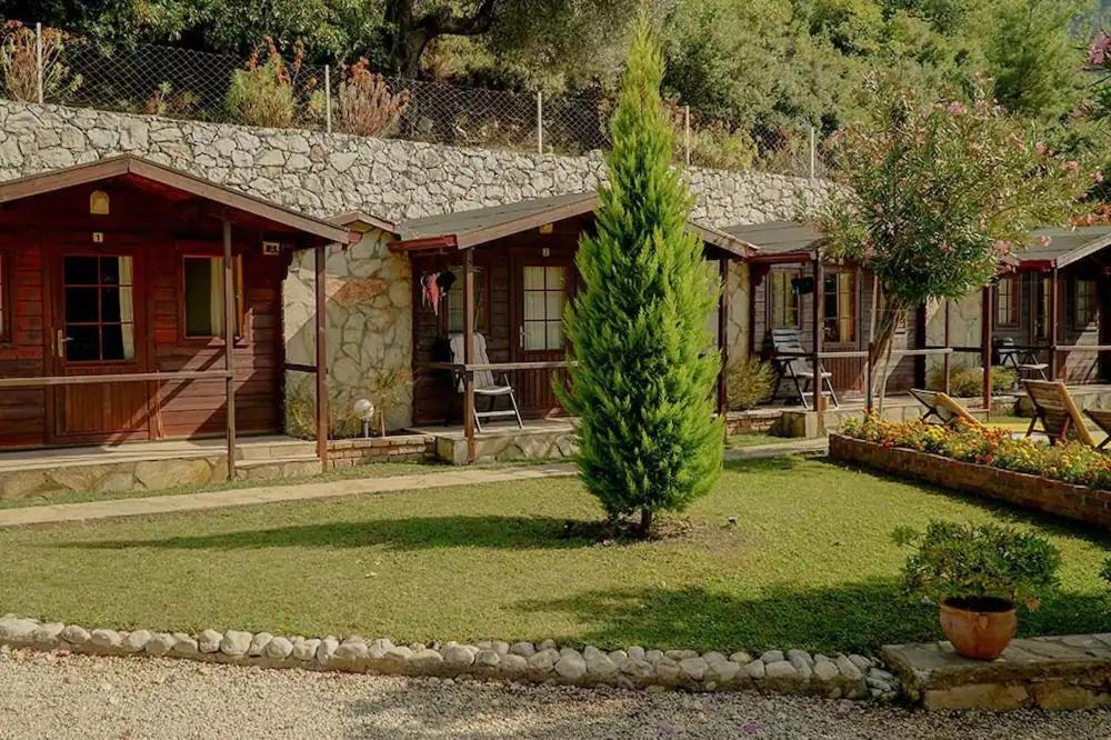 Onur Motel Faralya Fethiye Екстериор снимка