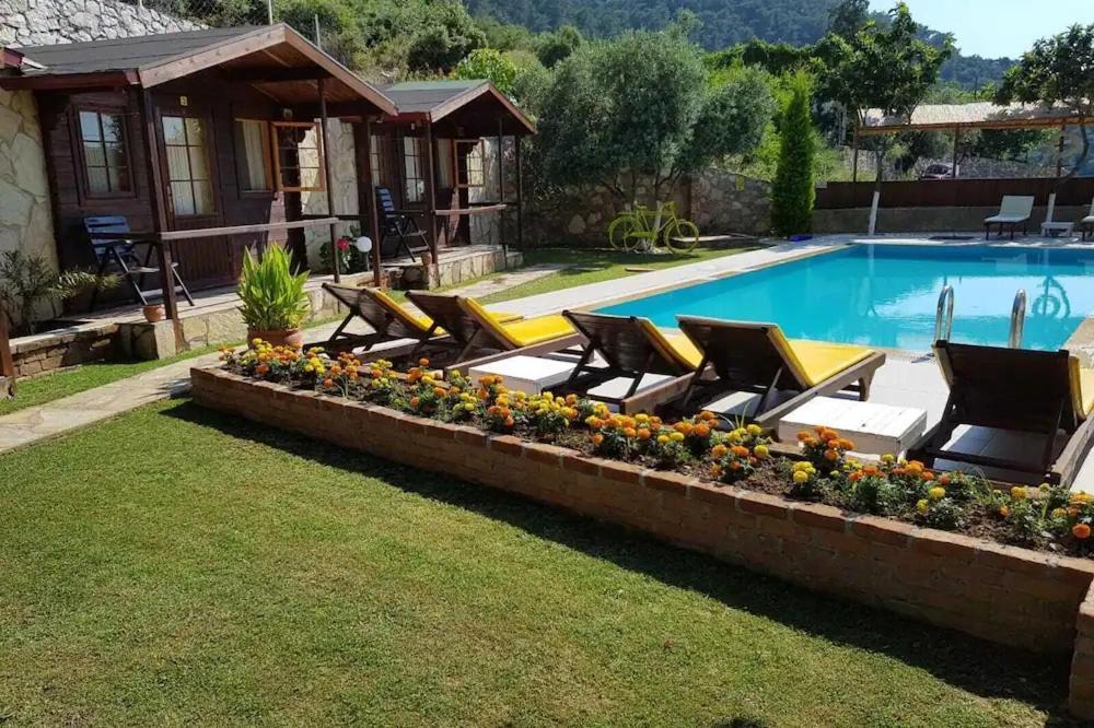 Onur Motel Faralya Fethiye Екстериор снимка